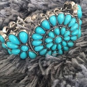 Torquoise Colored Stretch Bracelet
